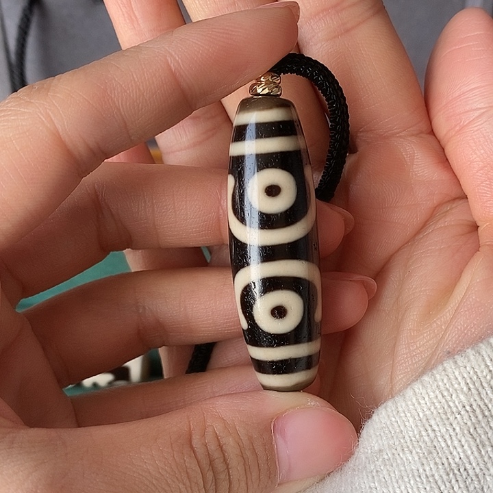 刘***生玛瑙/玉髓未镶嵌玛瑙饰品