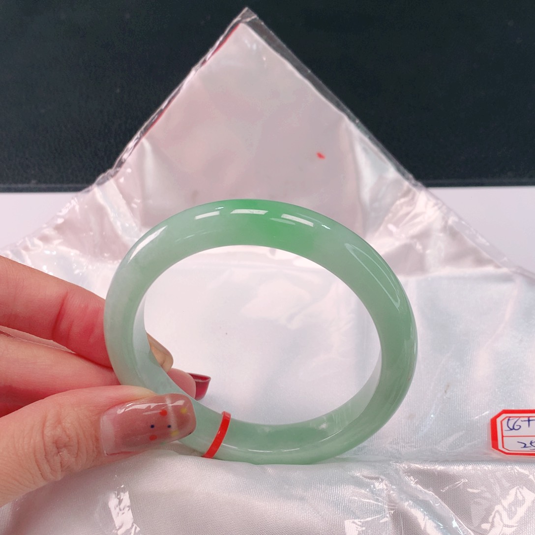 未镶嵌手镯翡翠223