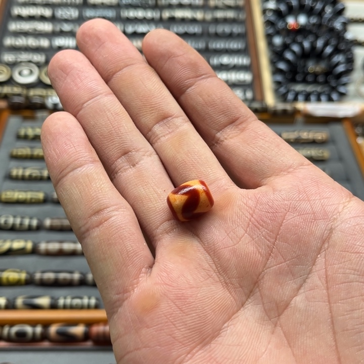 玛瑙/玉髓颈饰未镶嵌嘿**生