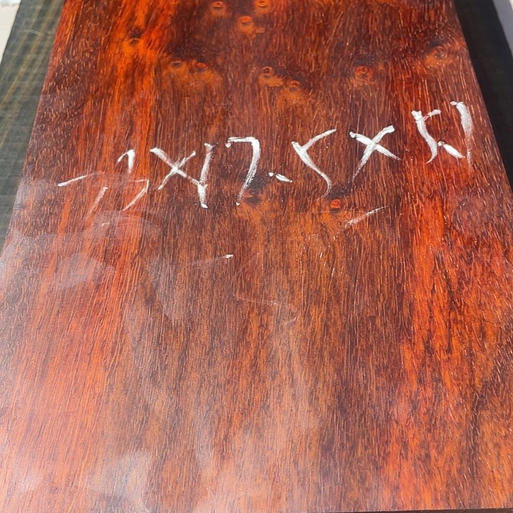 非洲紫檀（红花梨）向*方