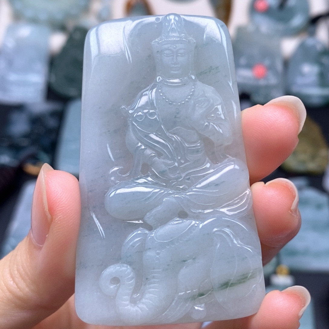 翡翠未镶嵌颈饰普贤