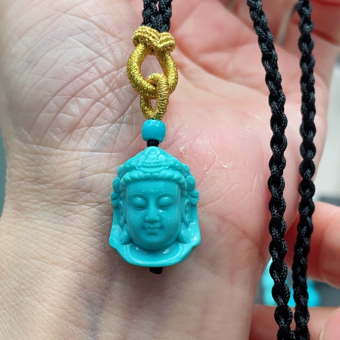 绿松石颈饰未镶嵌