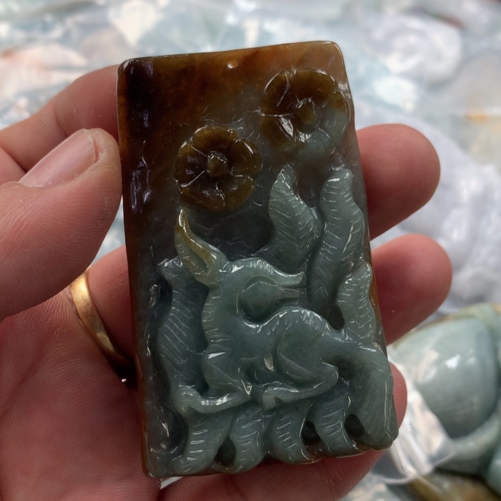 翡翠未镶嵌颈饰保真天然a货翡翠