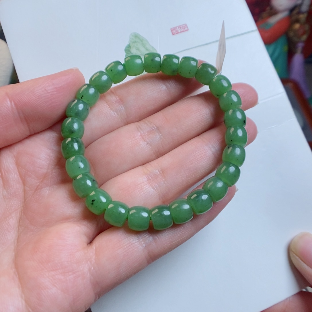 和田玉手链未镶嵌8乌兰海苹果绿