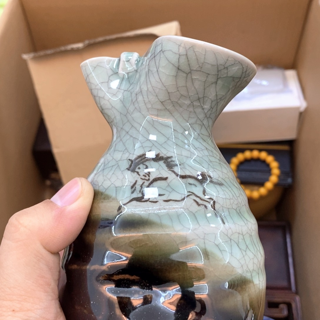 瓷片哈佳慧哈哈哈哈哈哈