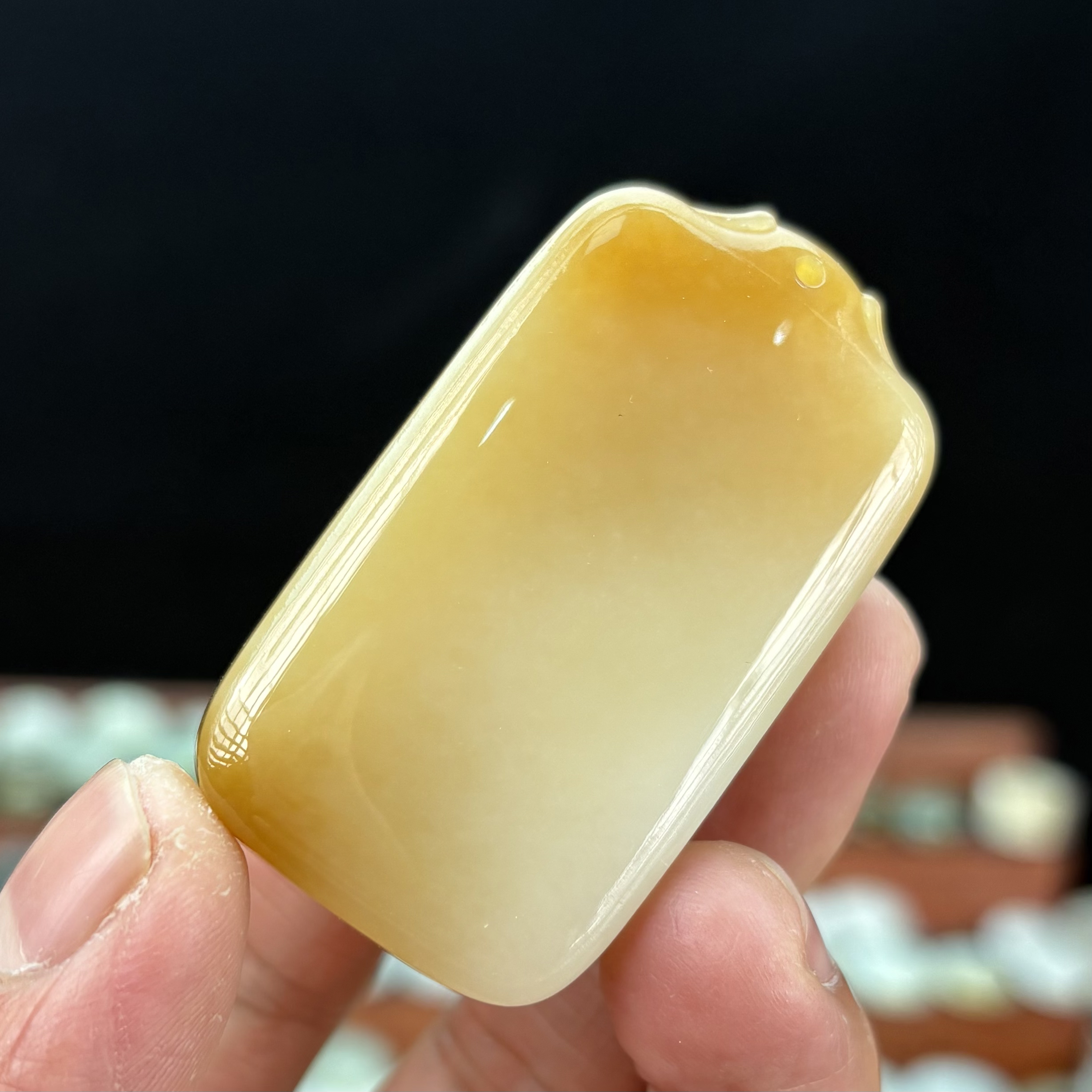 35牌和田玉糖白无事牌吊坠挂件