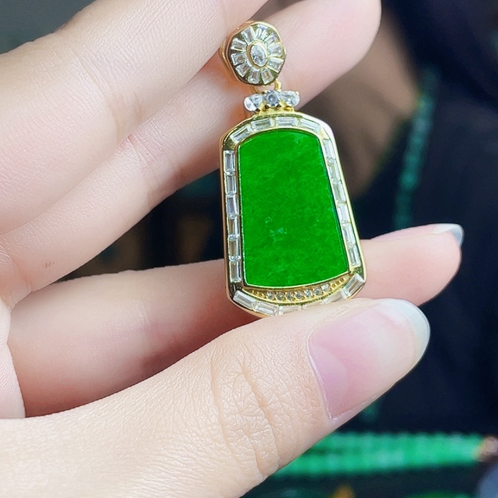 翡翠银S925镶嵌颈饰多样性