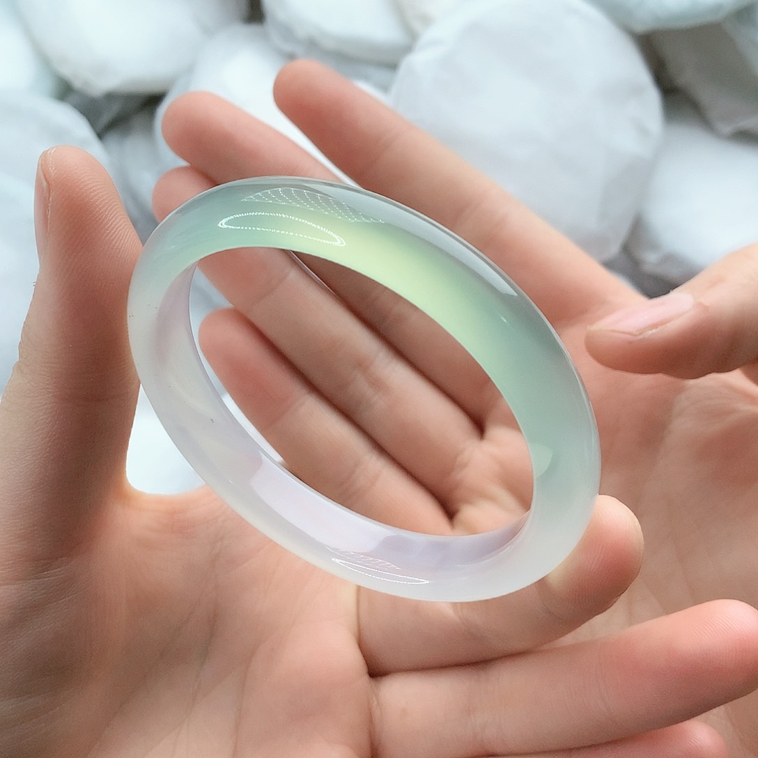 玛瑙/玉髓手镯未镶嵌5859