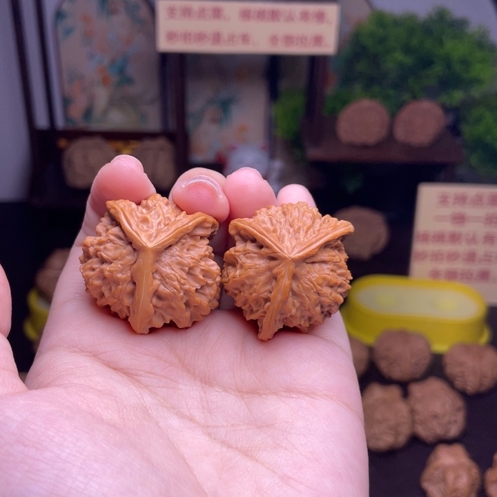 桃核把件盘三闪购6