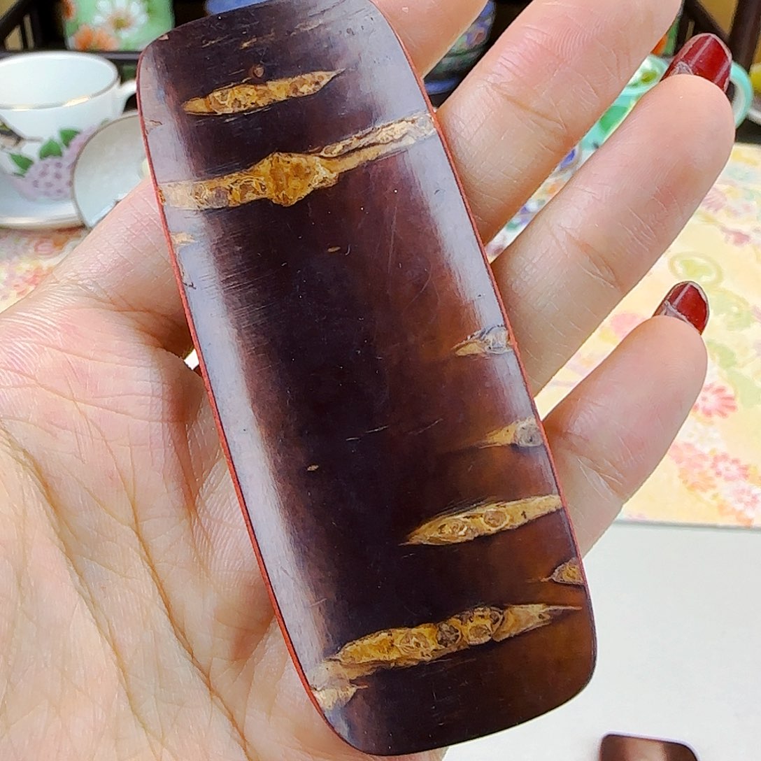 他家瓷器茶具真美！