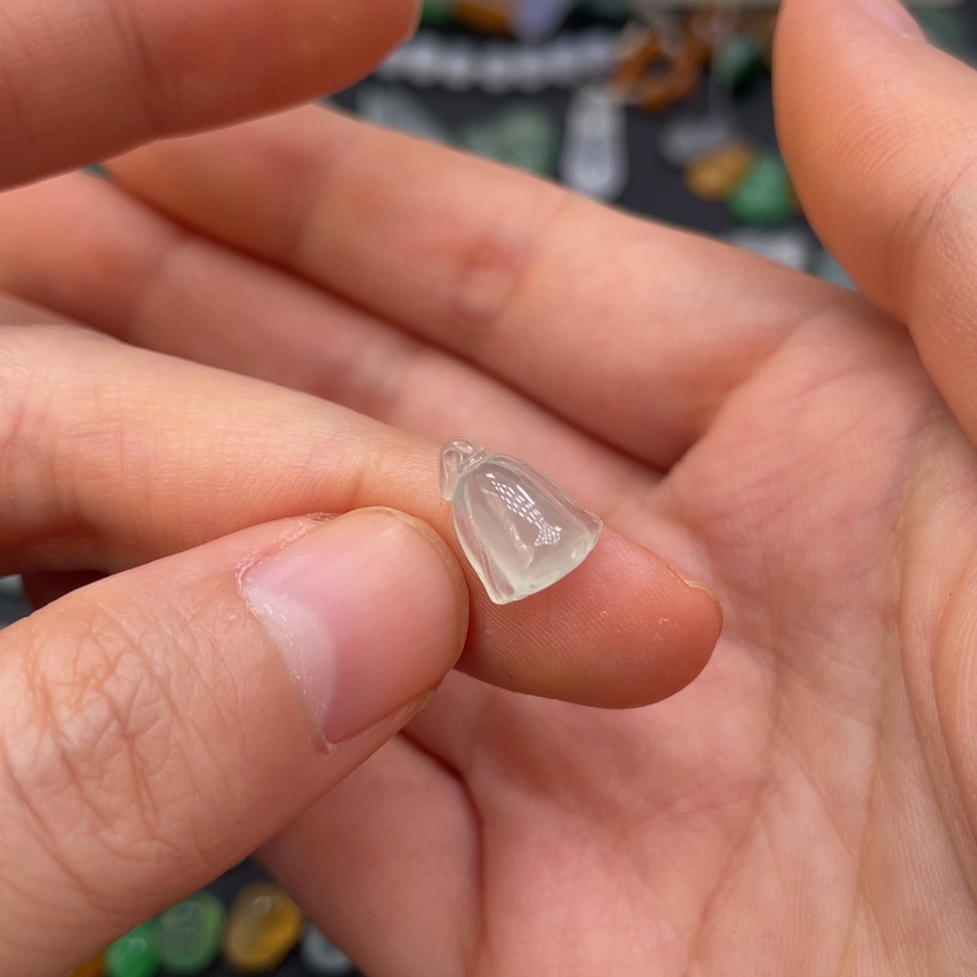 翡翠裸石缅甸翡翠天然翡翠