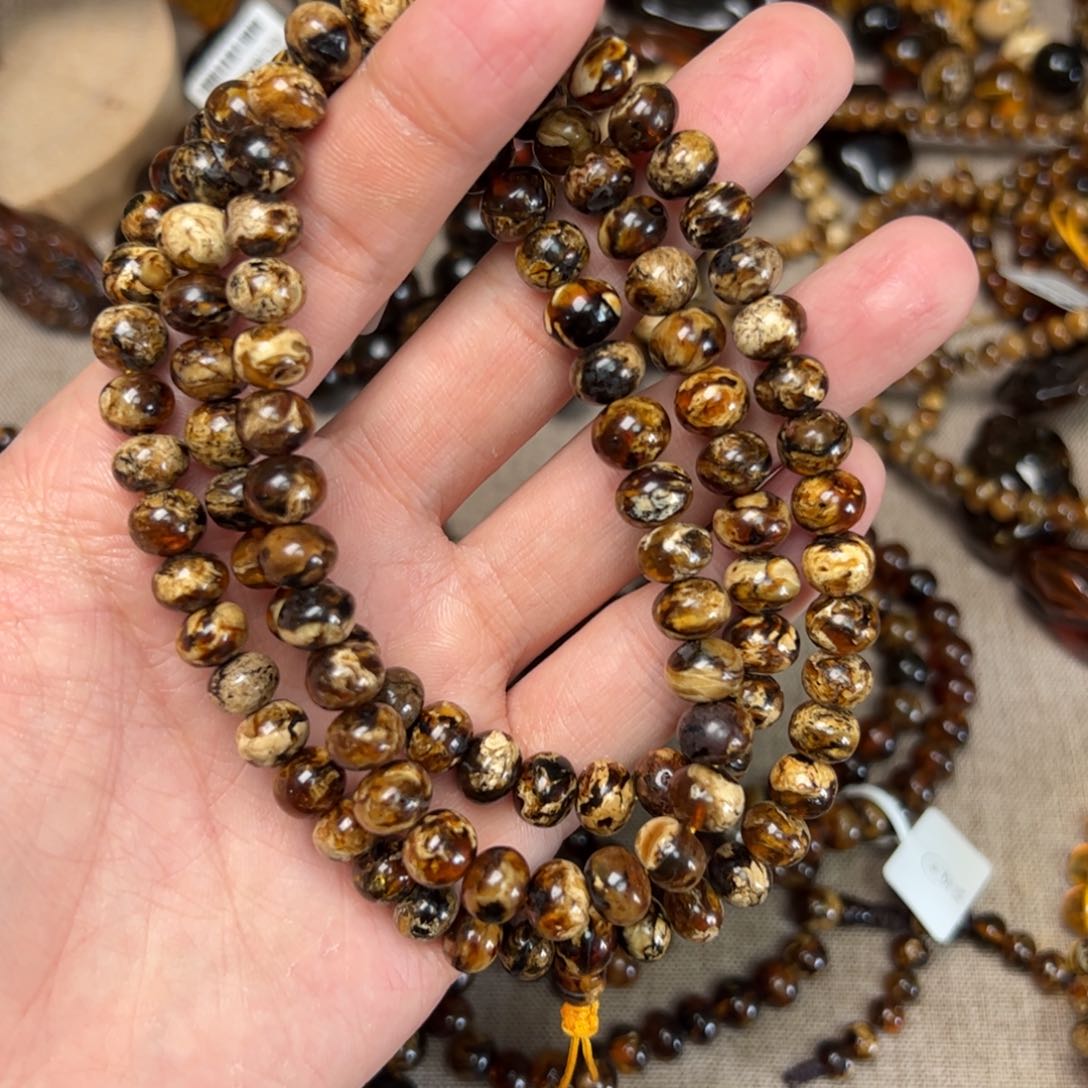 琥珀手链未镶嵌吃****薯抚顺琥珀