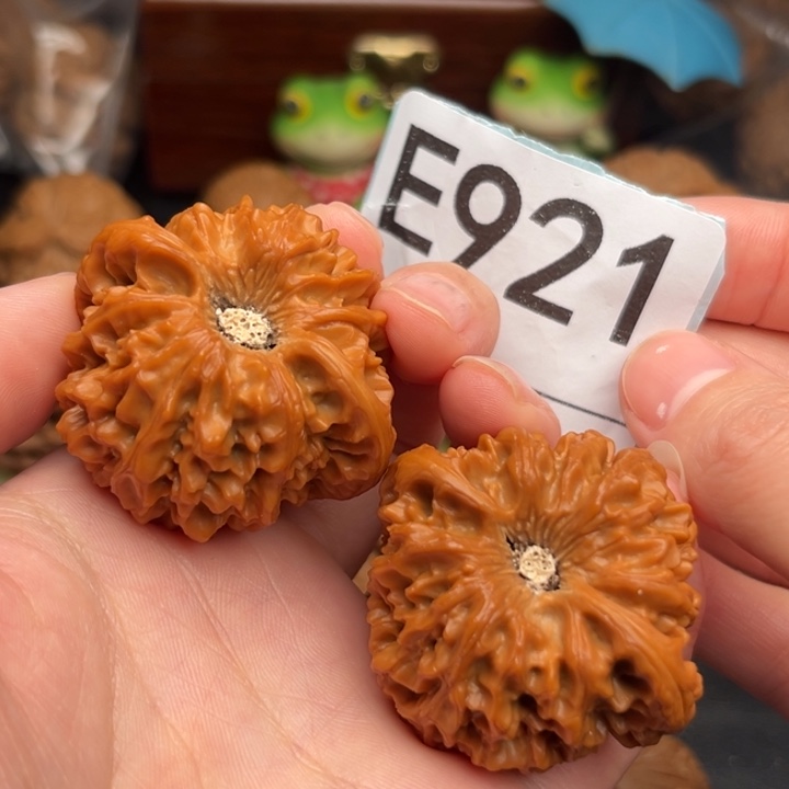 偏***执文玩核桃吊坠921龙门涧