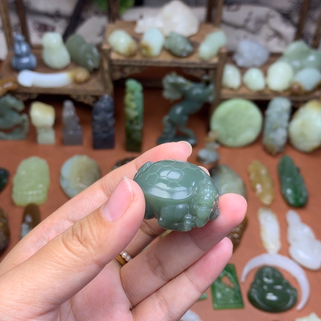 和田玉未镶嵌挂件