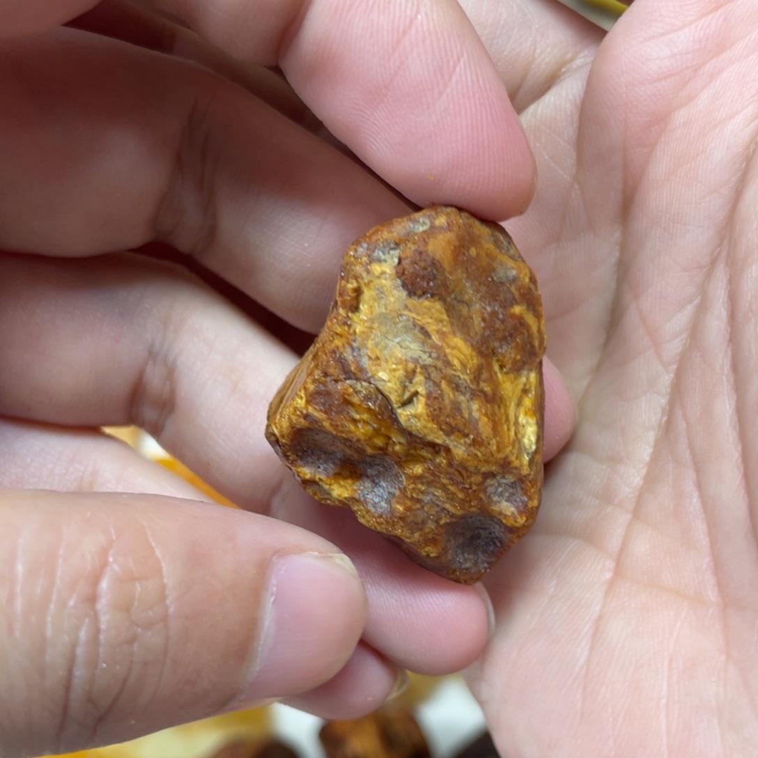 定制琥珀未镶嵌原矿琥珀