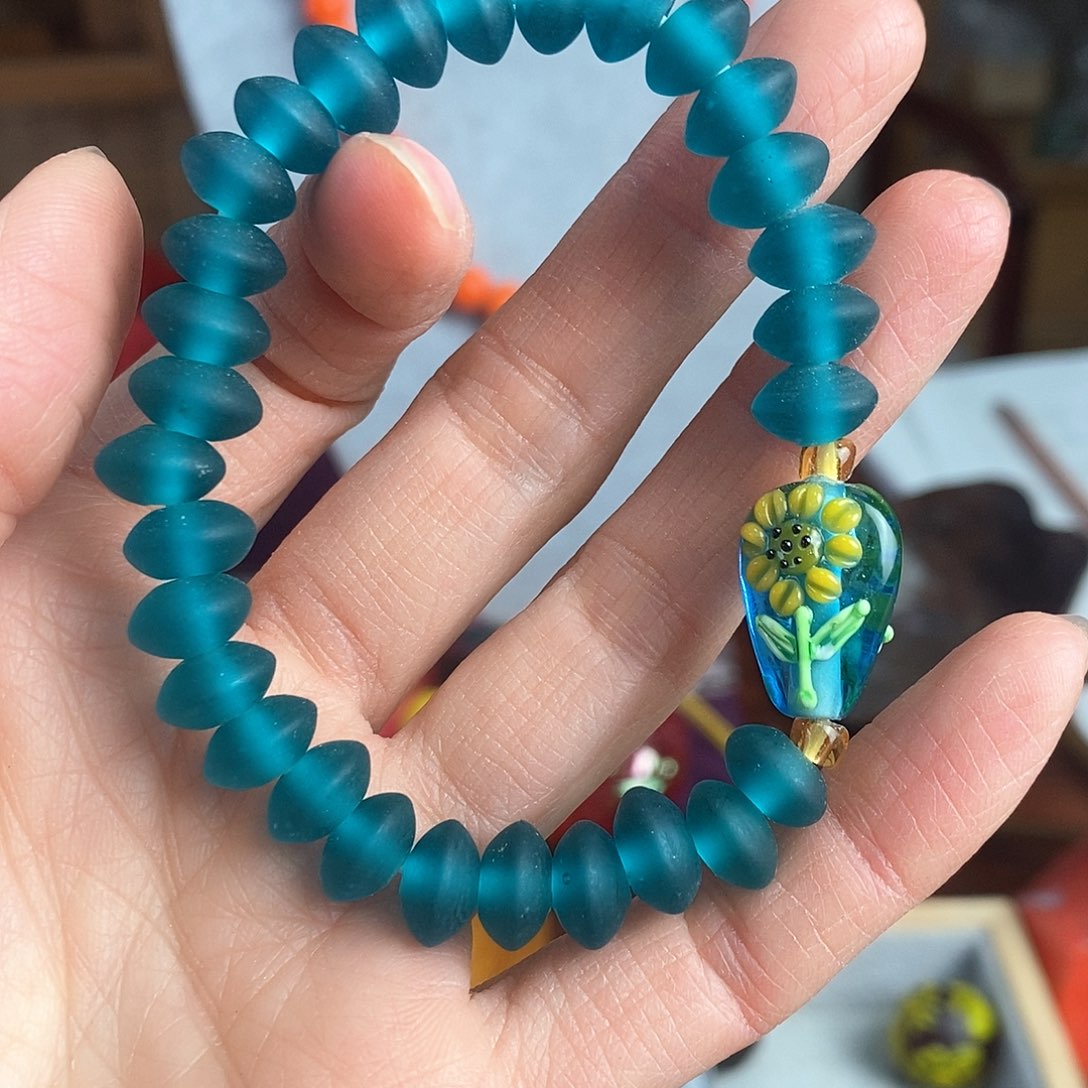 玻璃颈饰4859596079707000