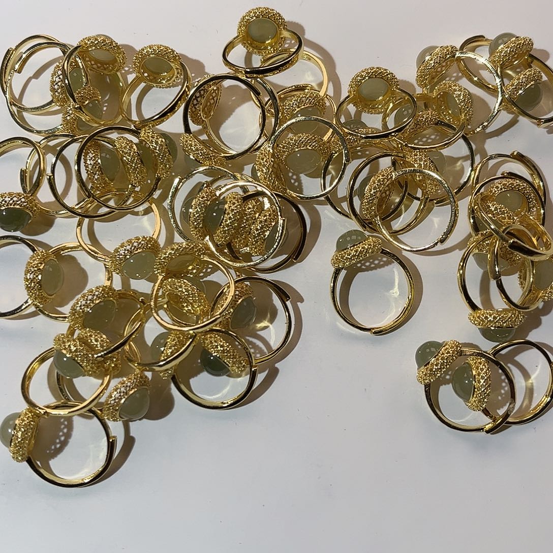 和田玉未镶嵌项圈和田玉戒指（随机发拍一发一）