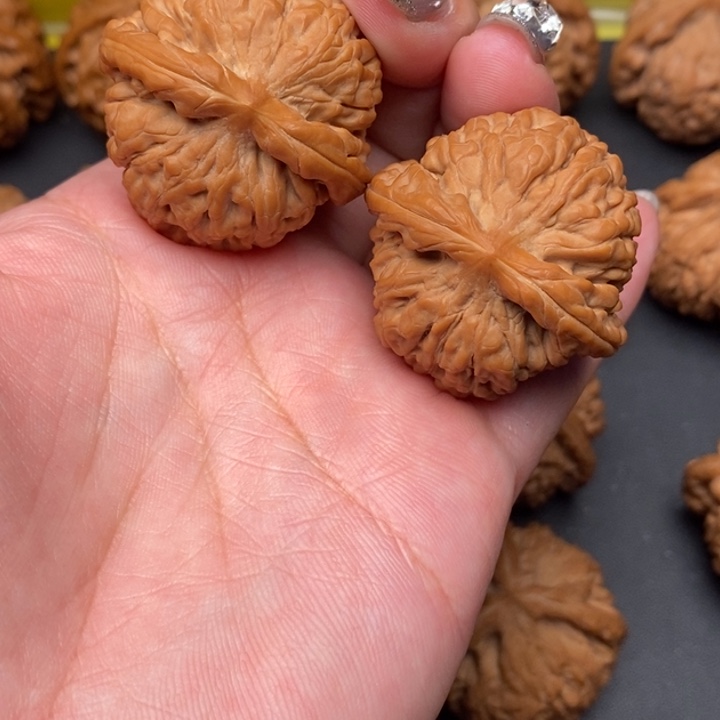 文玩核桃吊坠@**多莲花