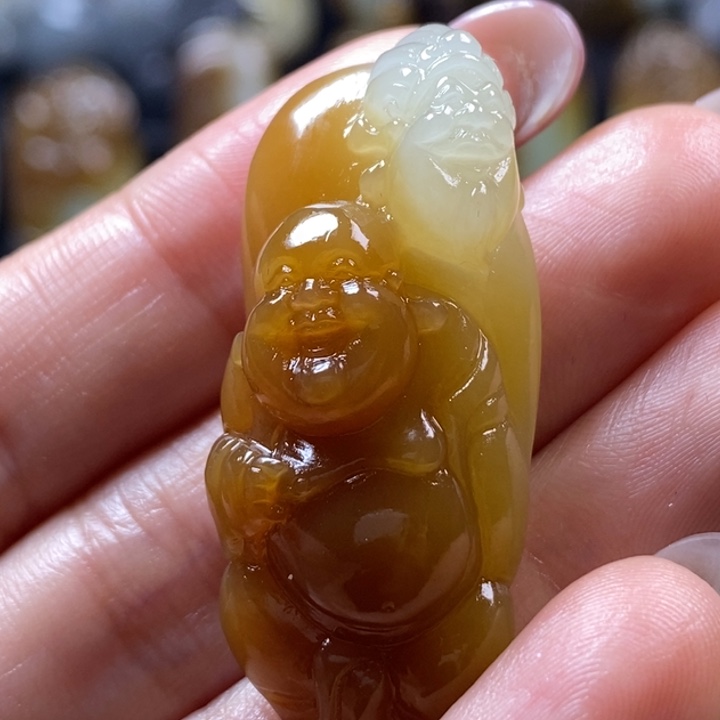 和田玉未镶嵌挂件