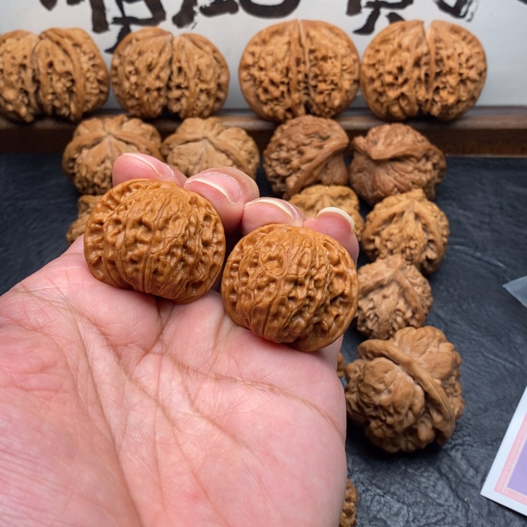 文玩核桃把件小磨盘