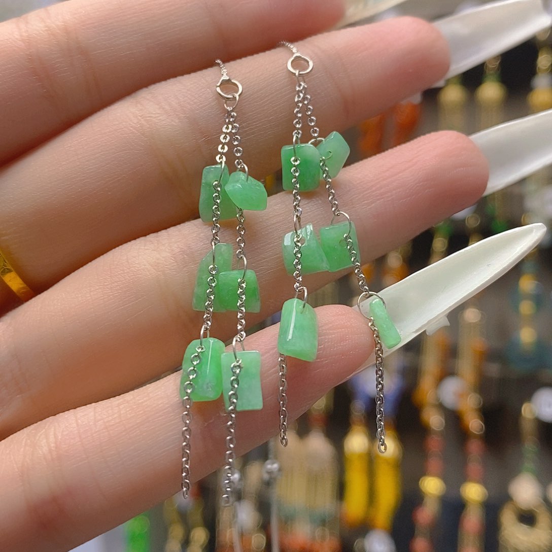 翡翠合金耳饰翡翠