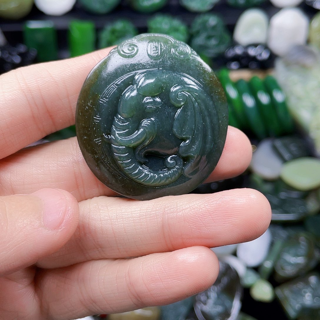 和田玉未镶嵌珠宝奇石