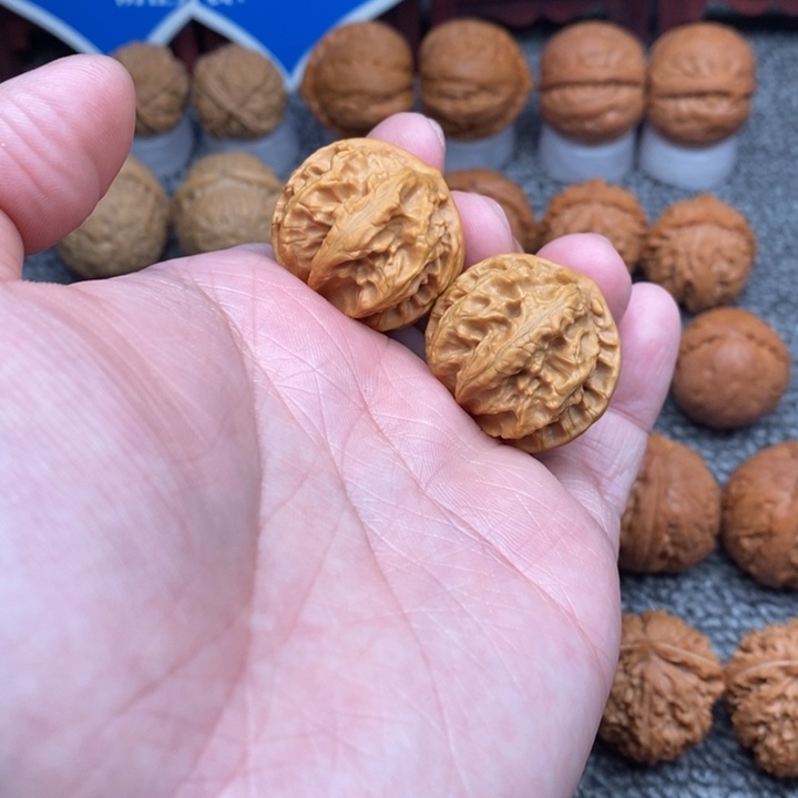 文玩核桃把件…………