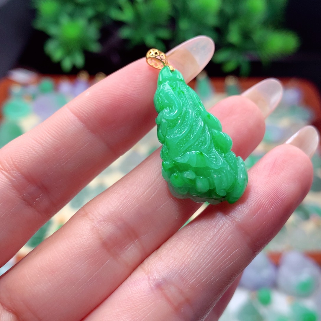 翡翠18K金镶嵌吊坠(不含链)