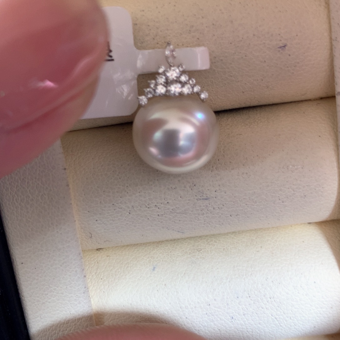 海水珍珠颈饰18K金镶嵌