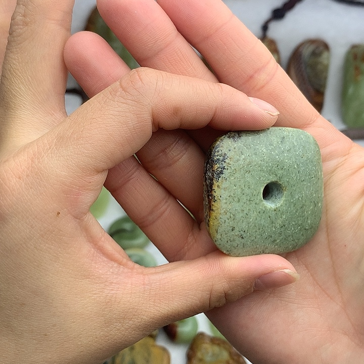 岫岩河磨玉（透闪石质玉）未镶嵌挂件