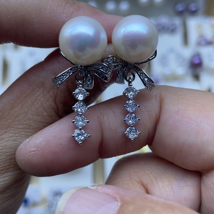 未镶嵌淡水珍珠耳饰