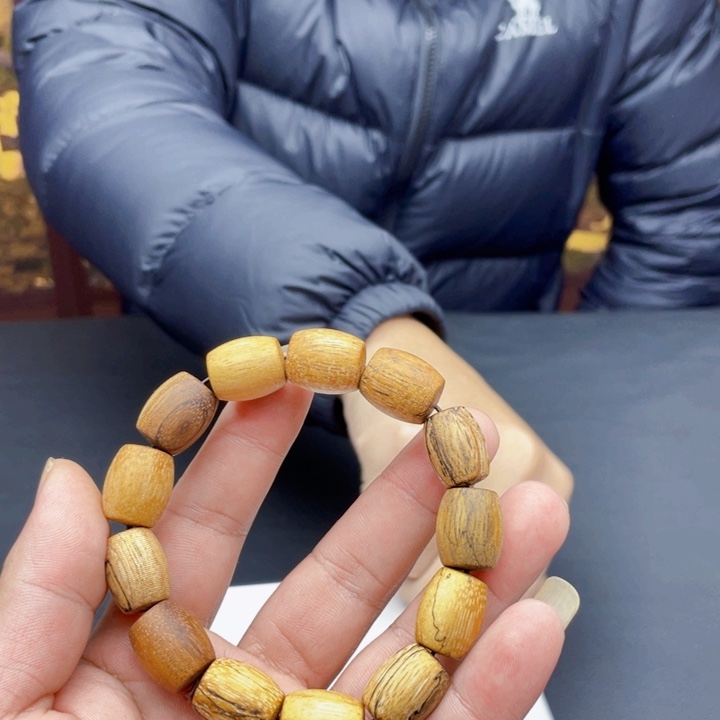 沉香沉香碎屑马尼涝黄奇
