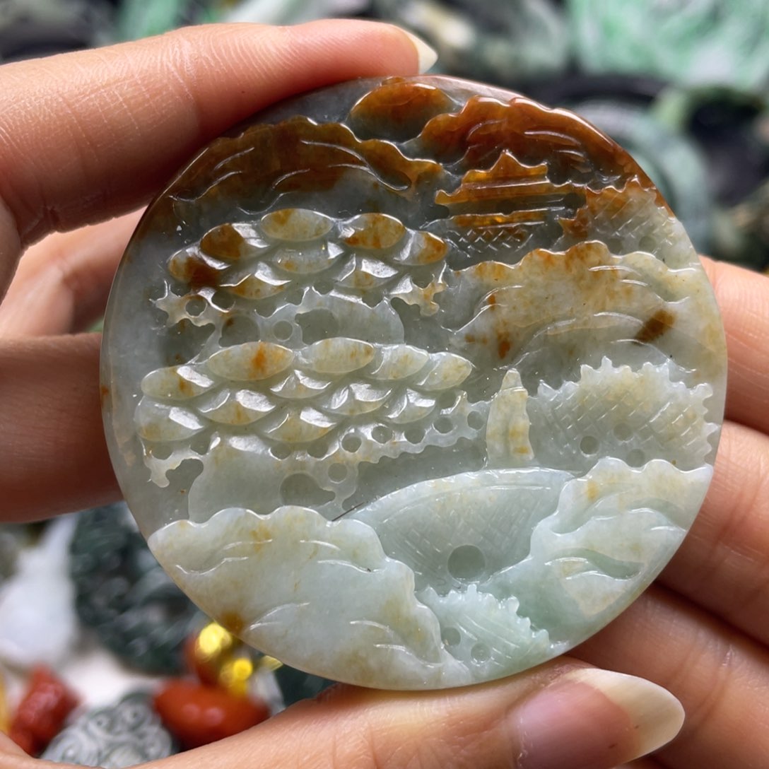 翡翠未镶嵌颈饰牌子