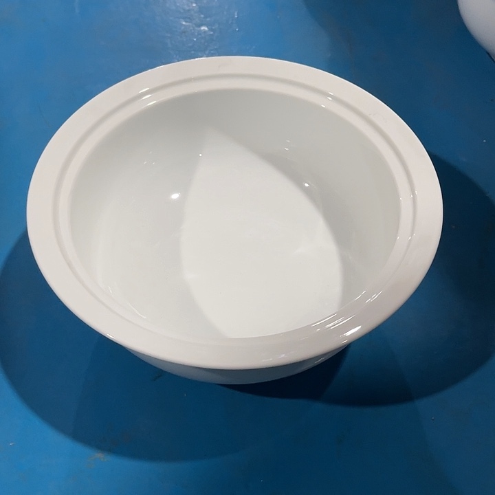 瓷片高白泥9.5英寸无盖品锅一个，微瑕包邮