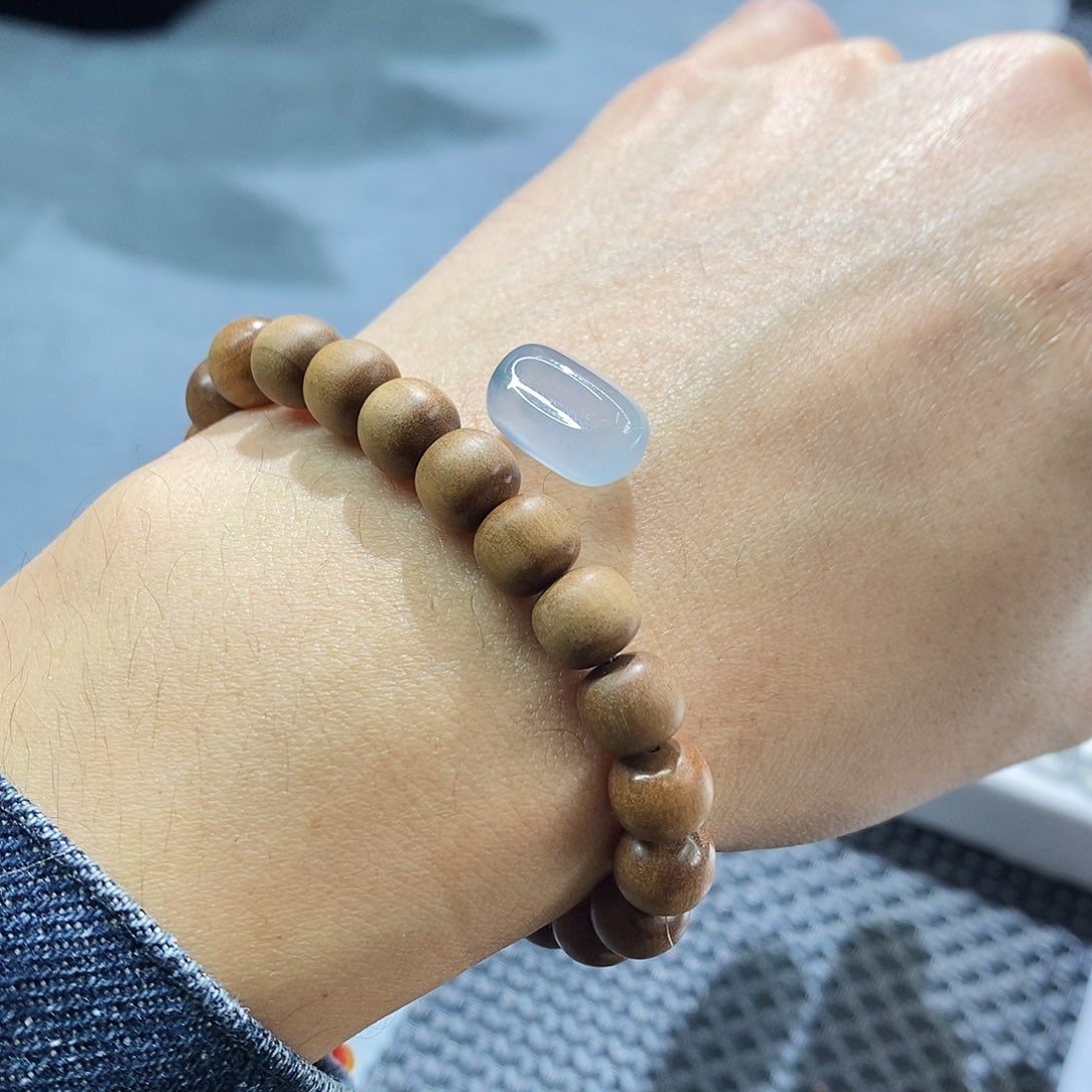 颈饰未镶嵌翡翠冰蓝紫