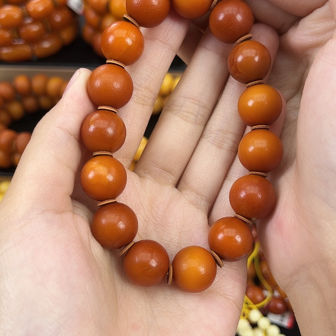 琥珀颈饰未镶嵌蜜蜡