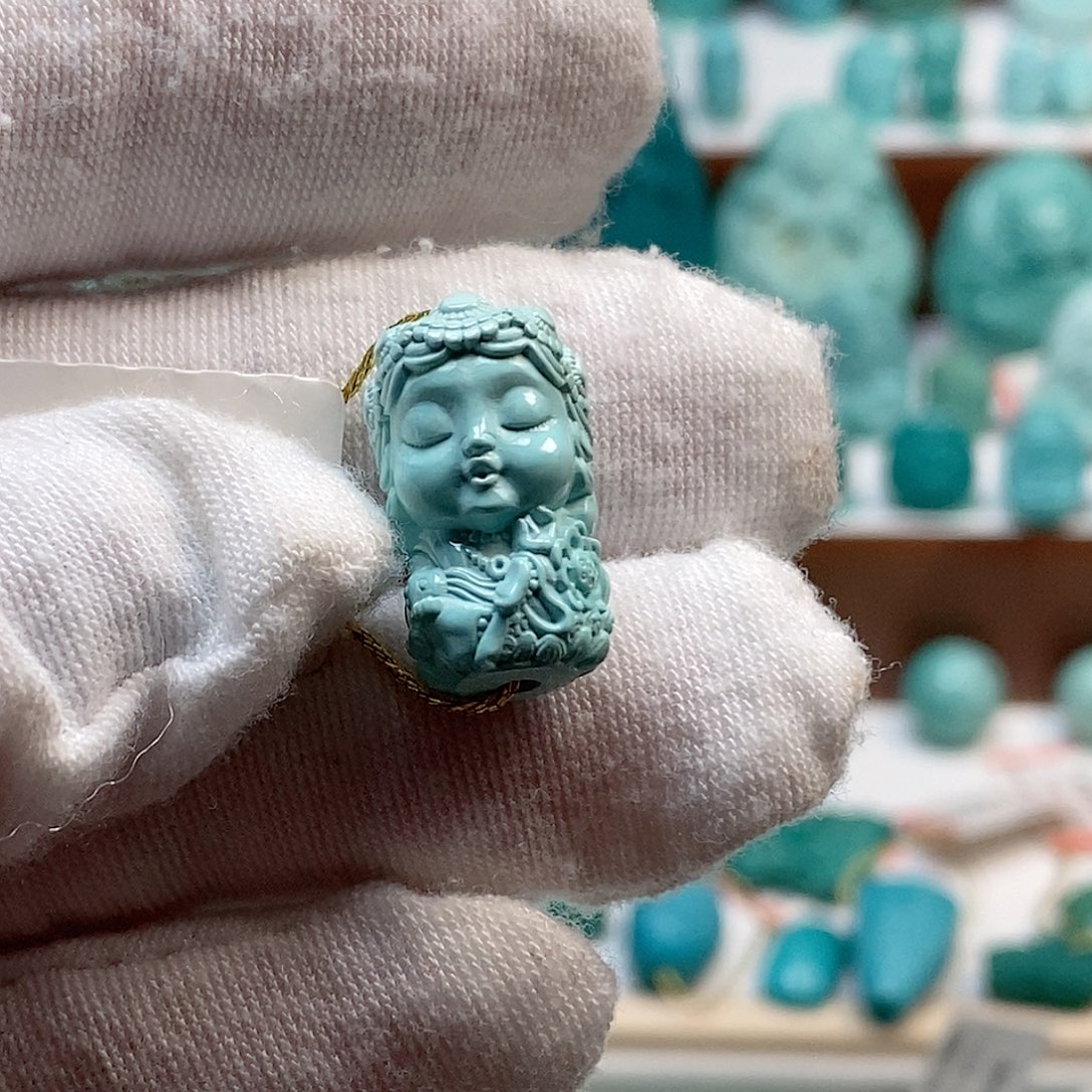 绿松石未镶嵌珠宝奇石