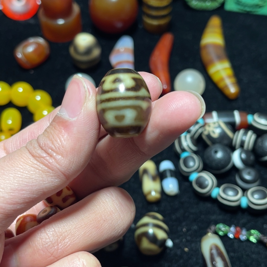 T***s玛瑙/玉髓未镶嵌玛瑙单珠子