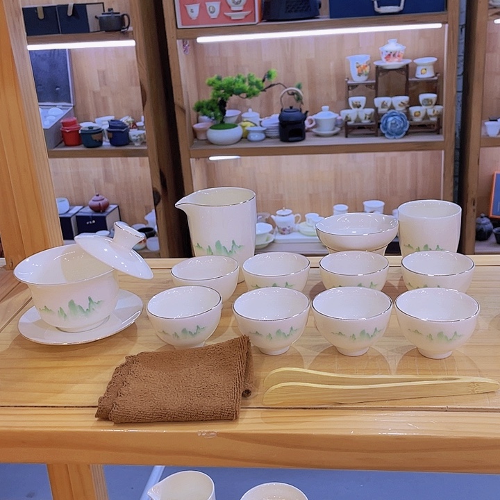 绿水青山羊脂玉套装