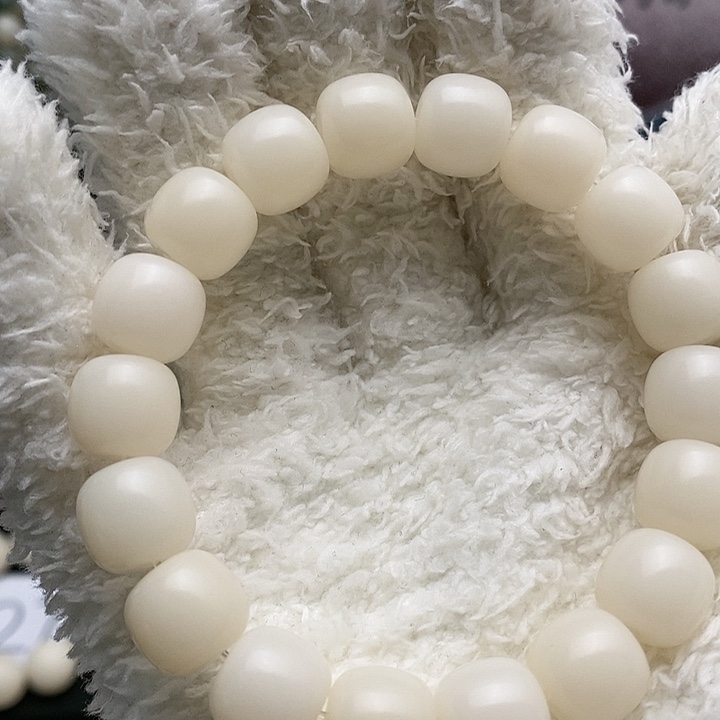 菩提根/象牙果把件