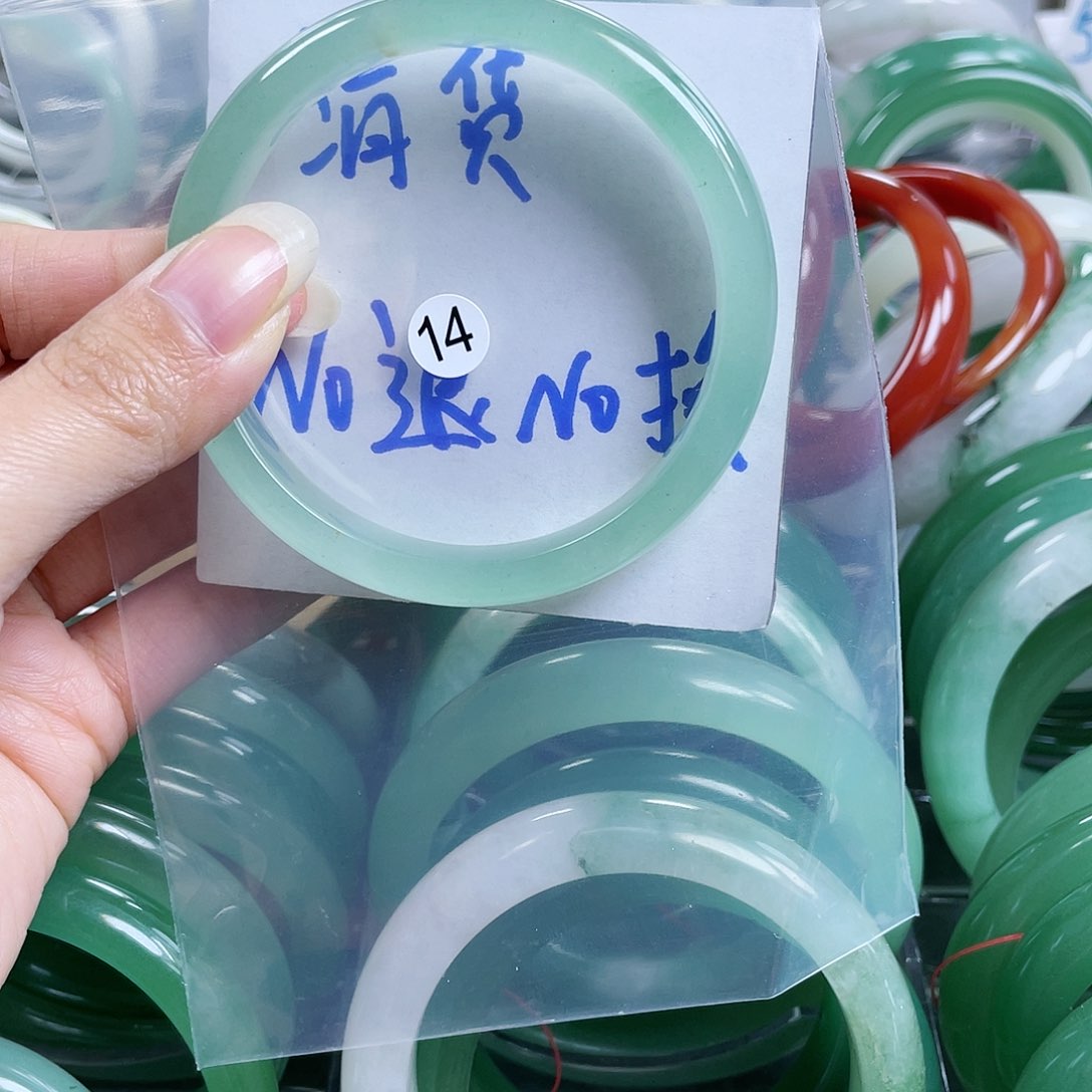 石英质玉颈饰未镶嵌58