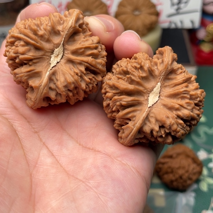 【闪购商品】文玩核桃吊坠43全品满天星