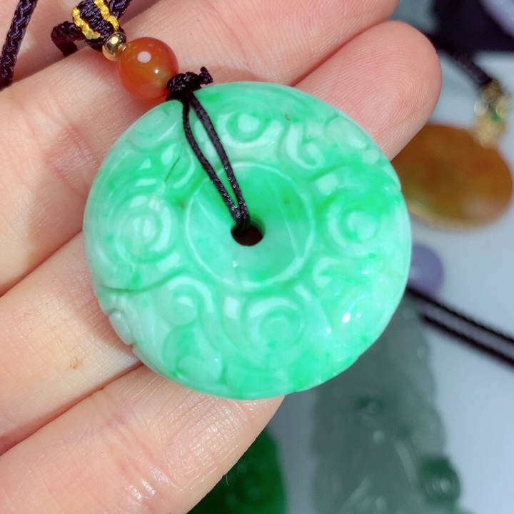 翡翠吊坠(不含链)未镶嵌