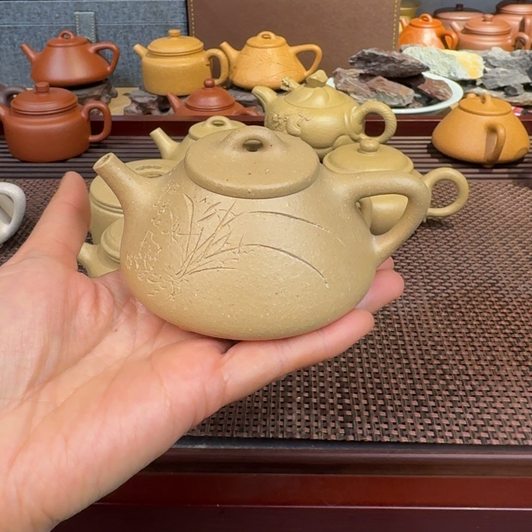 本山绿泥茶壶150毫升左右