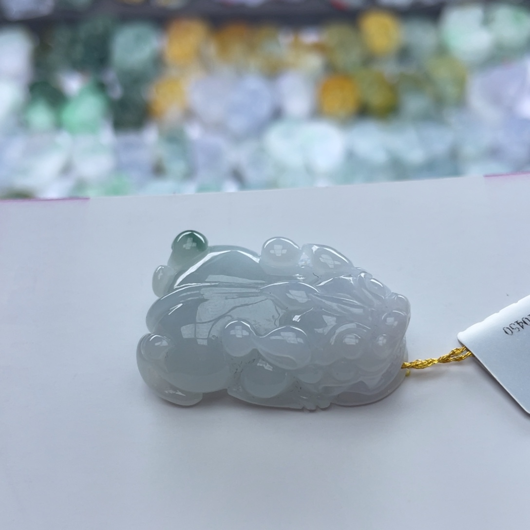 翡翠颈饰未镶嵌貔貅