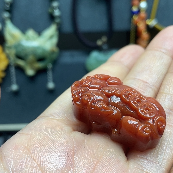 未镶嵌蛇纹石玉颈饰