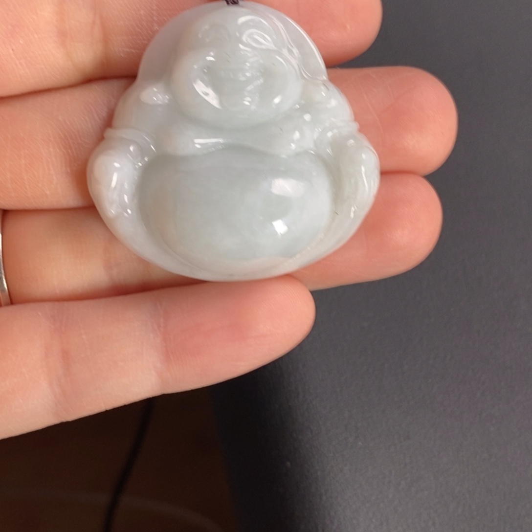 翡翠颈饰未镶嵌佛公