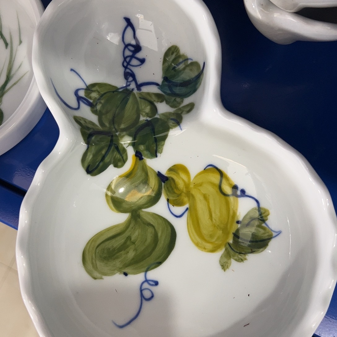 瓷片景德镇瓷器手工手绘制作