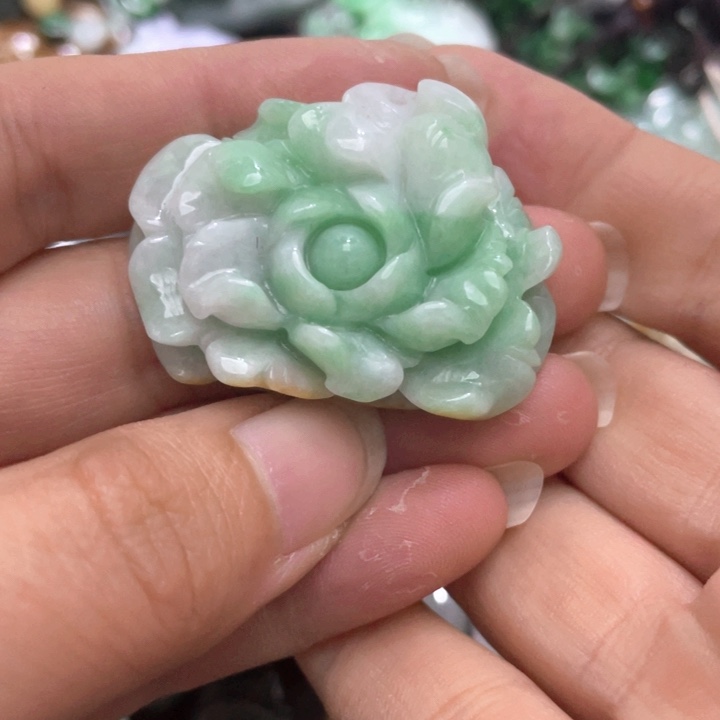 【闪购商品】翡翠颈饰未镶嵌天然翡翠