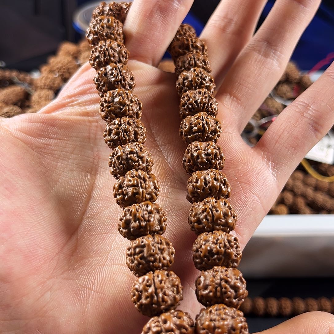 金刚菩提吊坠平细手持